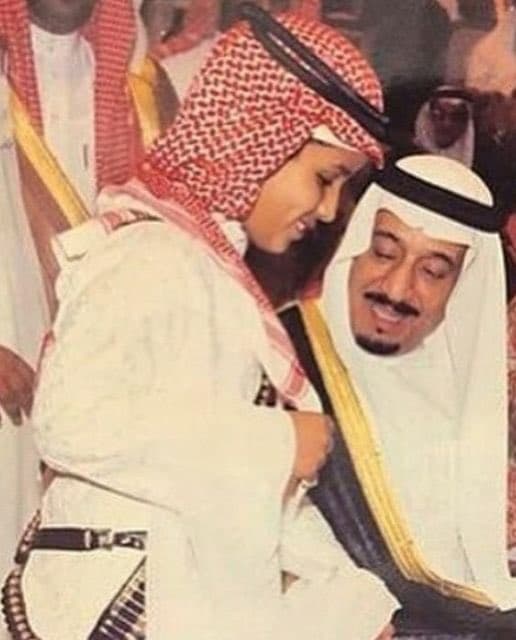 نشأة الأمير محمد بن سلمان وحياته المبكرة
